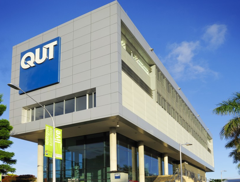 ĐẠI HỌC CÔNG NGHỆ QUEENSLAND