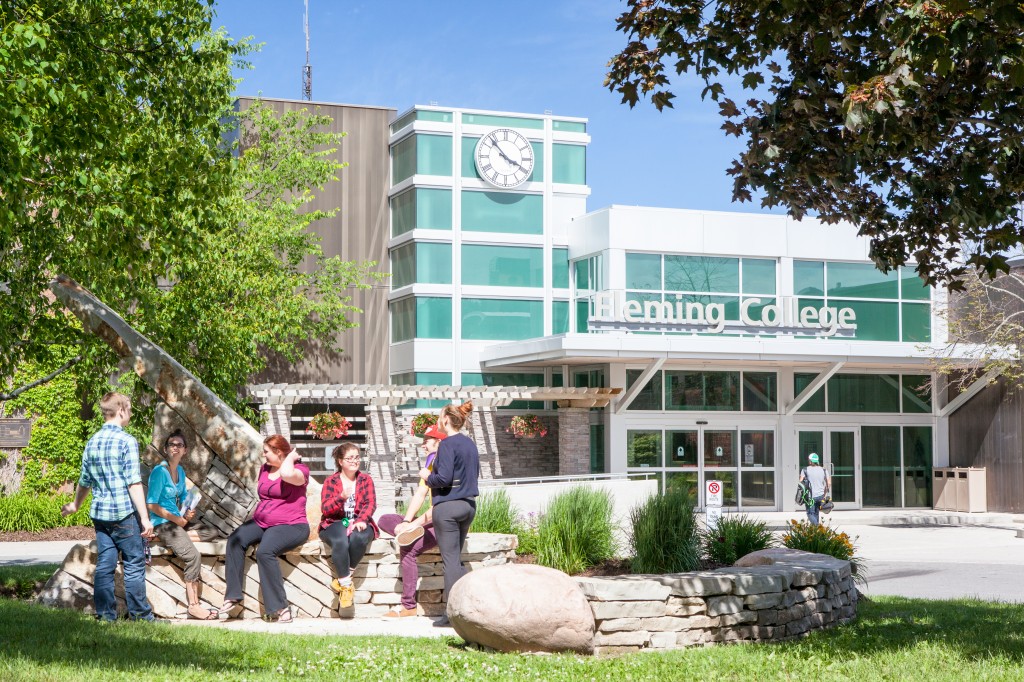 FLEMING COLLEGE – VISA CANADA KHÔNG CẦN CHỨNG MINH TÀI CHÍNH